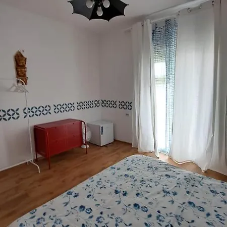 Lawanda9 בית אירוח *