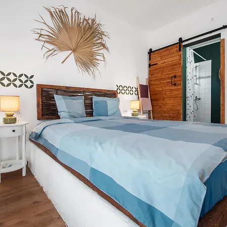 Lawanda9 בית אירוח