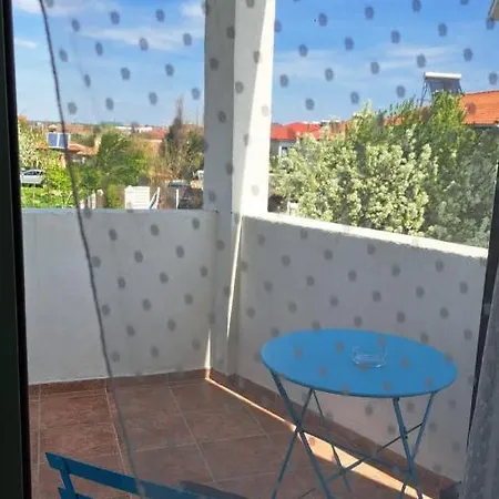 Δωμάτια σε οικογενειακή κατοικία Lawanda9 *