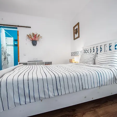 Lawanda9 Δωμάτια σε οικογενειακή κατοικία Vama Veche