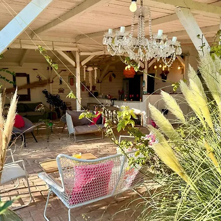 Lawanda9 Δωμάτια σε οικογενειακή κατοικία